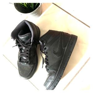 Nike Prestige IV High (size 9)